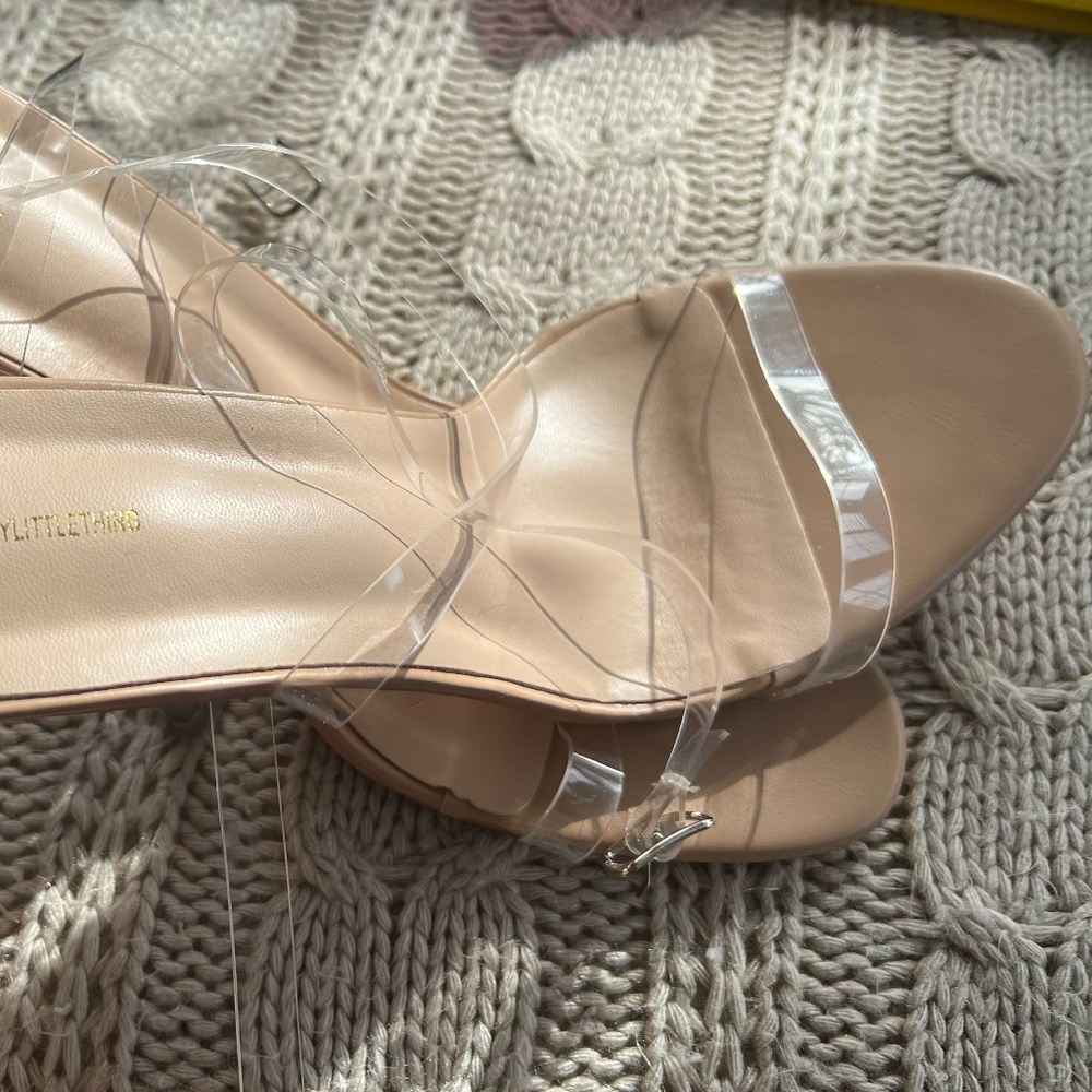 CLEAR SHOES